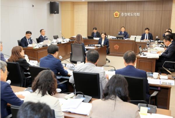 충북도의회 복지문화위, 문화체육관광국 등 3개 부서 결산 심사 기사 이미지